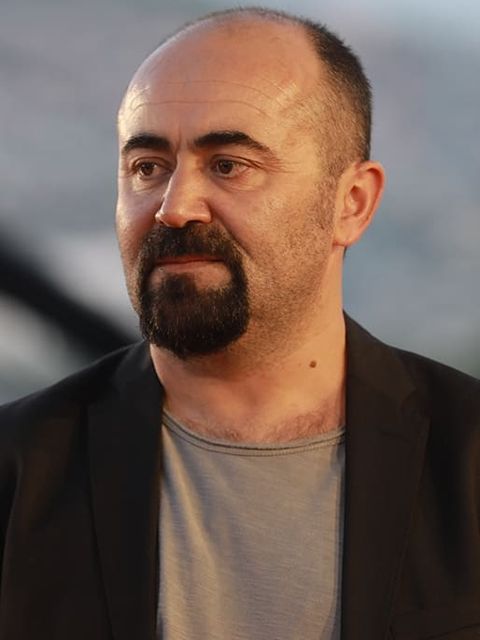 Yılmaz Özdil