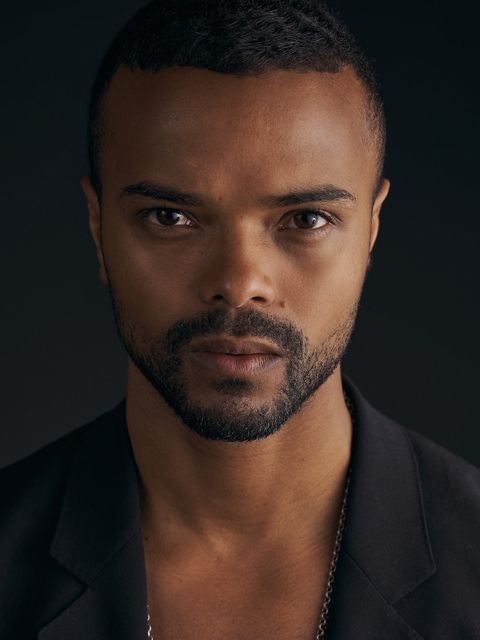 Eka Darville