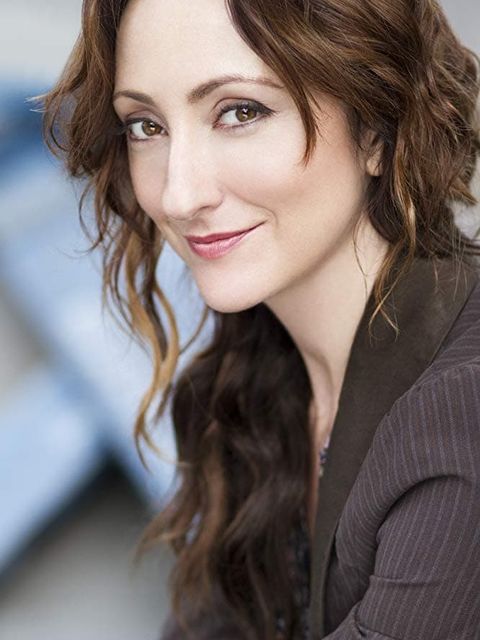 Carmen Cusack