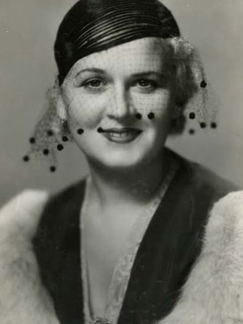 Vivien Oakland