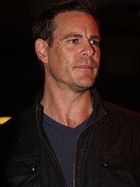 Aaron Jeffery