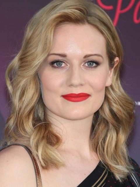 Cara Theobold