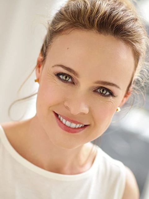 Tami Stronach