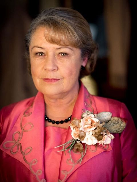 Noni Hazlehurst