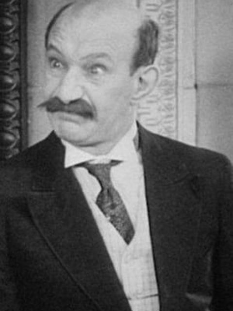 James Finlayson