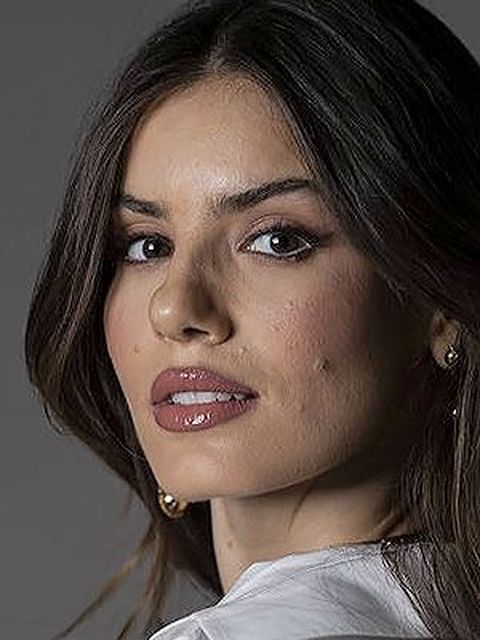 Camila Queiroz