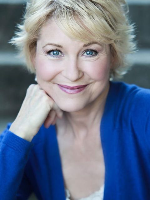 Dee Wallace Stone