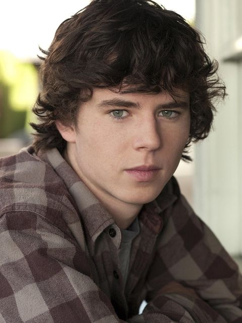 Charlie McDermott