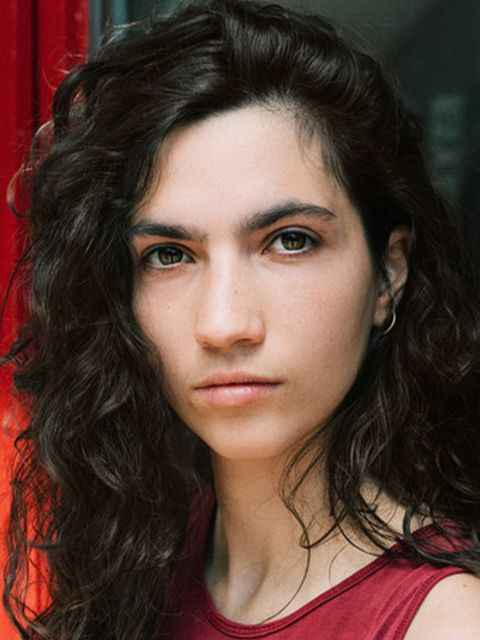 Mona Zarreh Hoshyari Khah