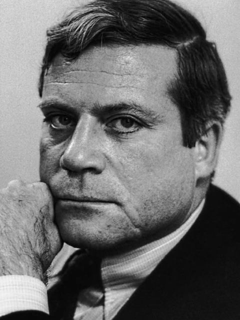 Oliver Reed