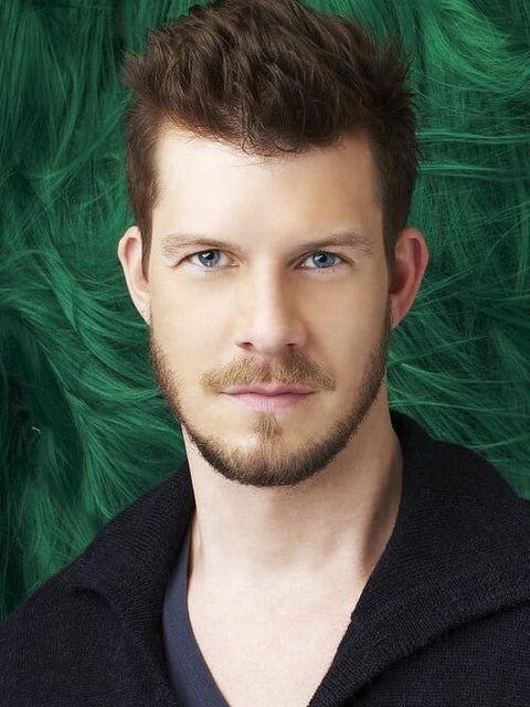 Eric Mabius