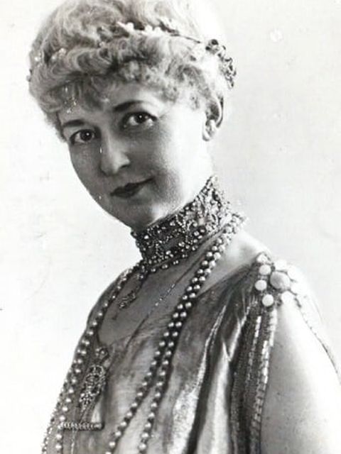 Helen Lowell