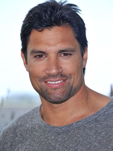 Manu Bennett