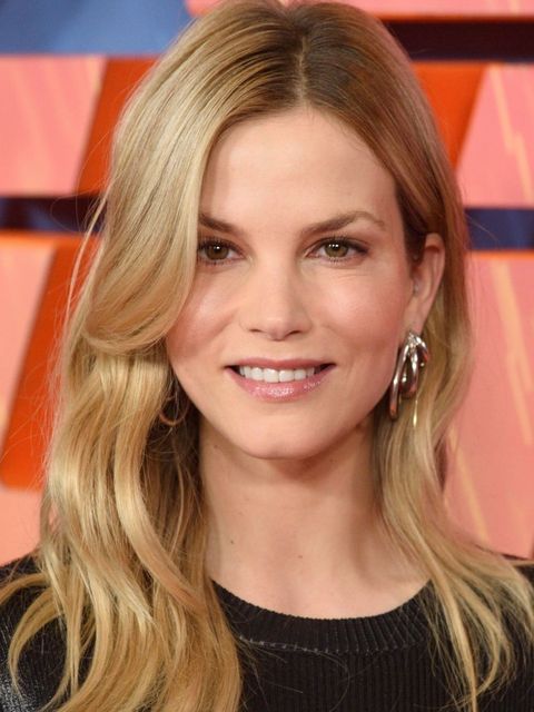 Sylvia Hoeks