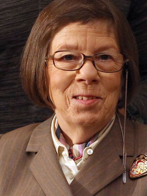 Linda Hunt