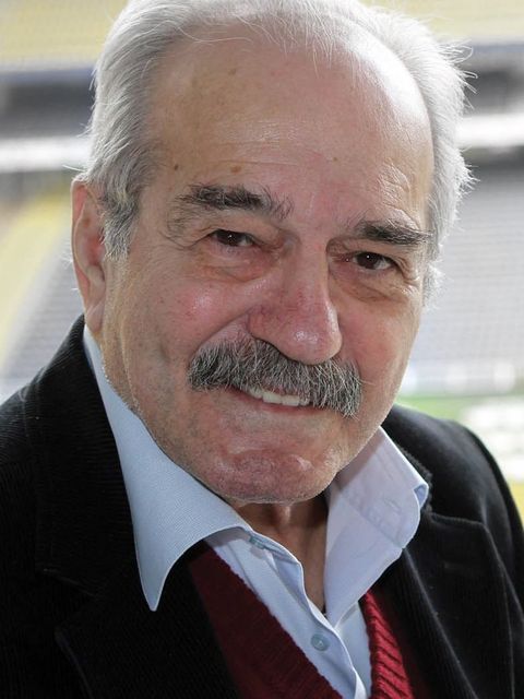 Fikret Hakan