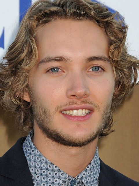 Toby Regbo