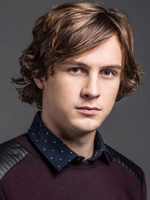 Logan Miller