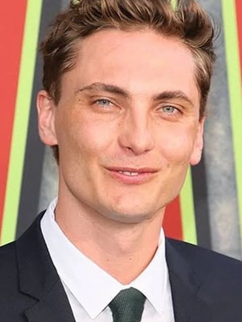 Eamon Farren