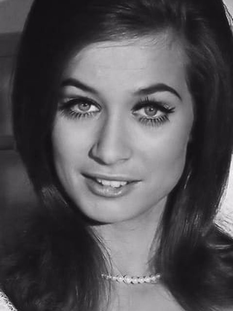 Valerie Leon