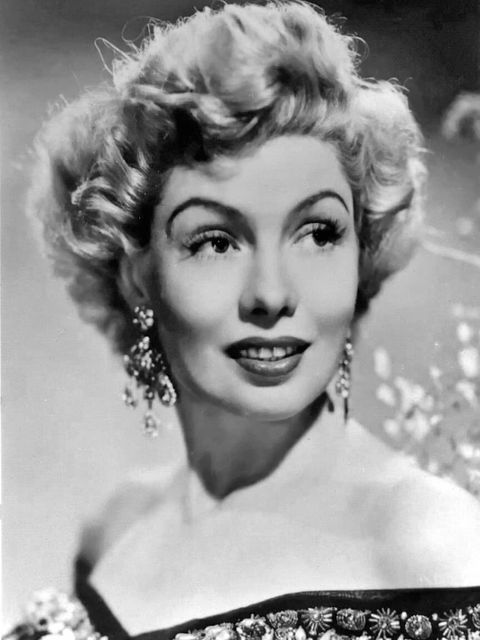 Yolande Donlan