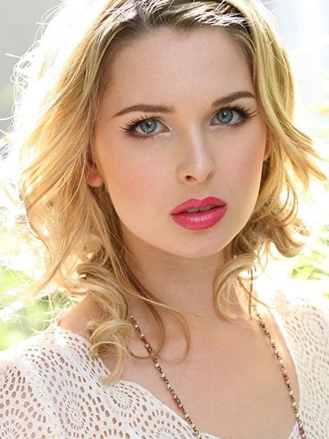 Kirsten Prout