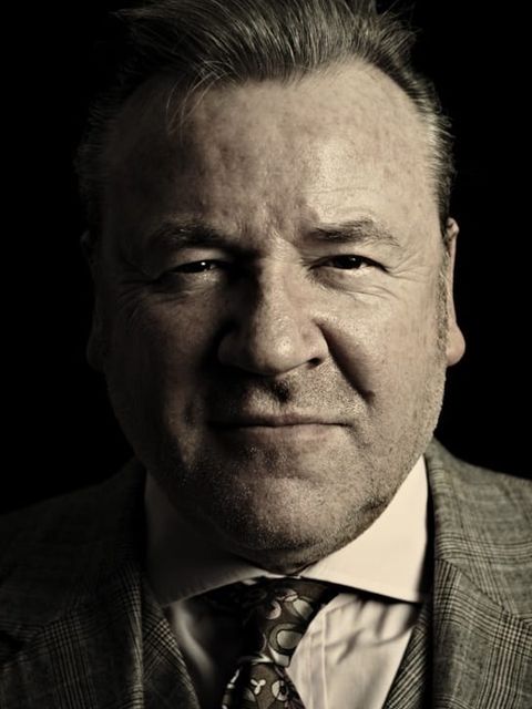 Ray Winstone