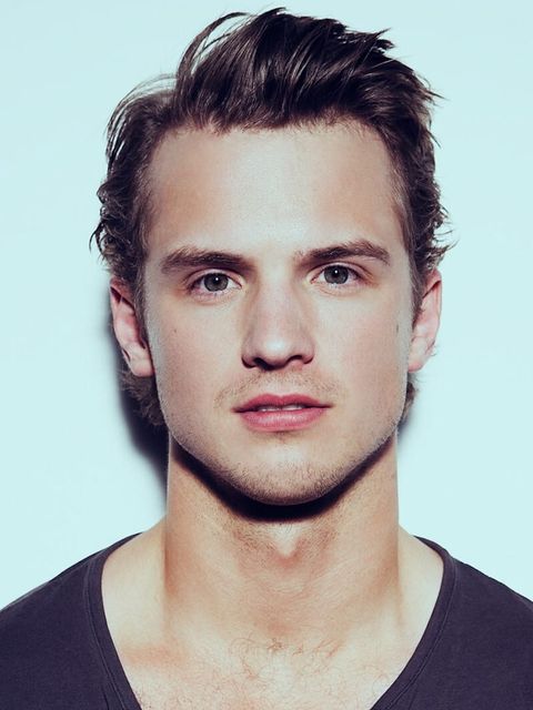 Freddie Stroma