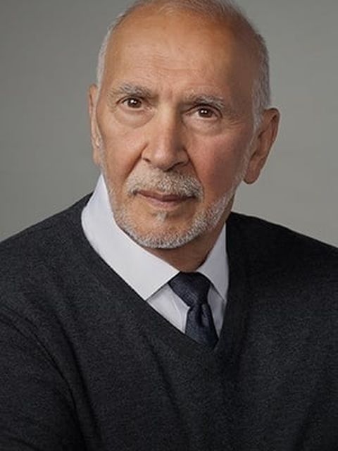 Frank Langella