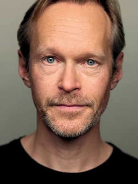 Steven Mackintosh