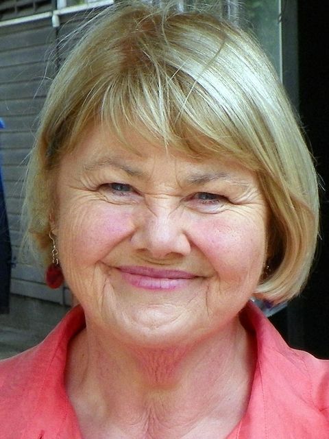 Annette Badland