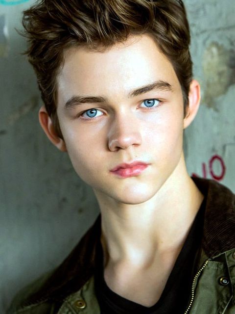 Levi Miller