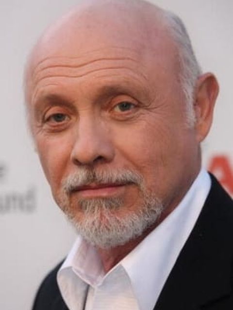 Hector Elizondo