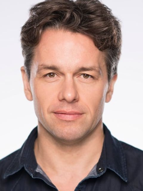 Julian Ovenden