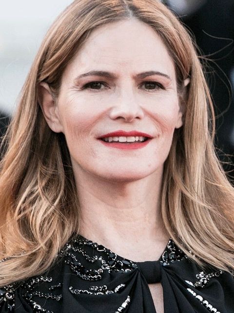 Jennifer Jason Leigh